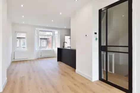 5 Kamer Appartement 100m2 Rotterdam Overschie Gerenoveerd