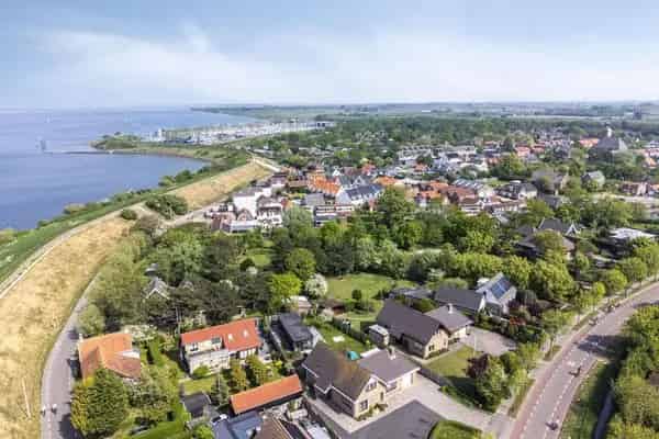 Huis Te Koop , 3, Elkerzeeseweg, Scharendijke, Zeeland