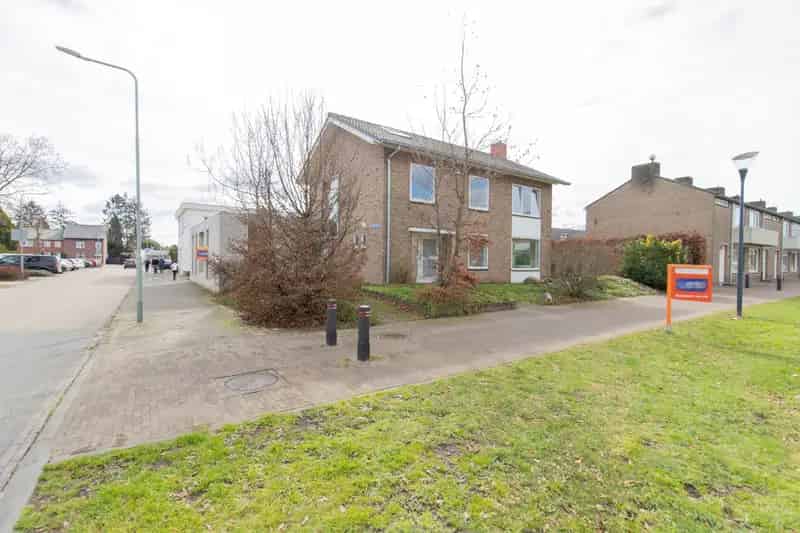 Unieke Woning Beek Bedrijfsfaciliteiten Aan Huis 4 Slaapkamers