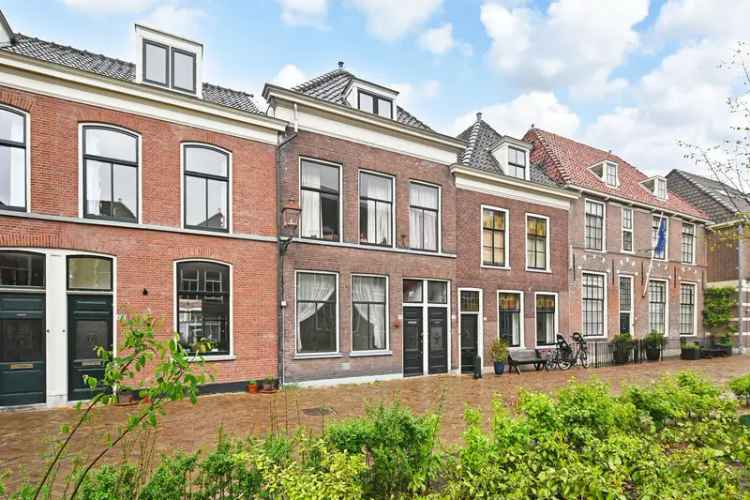 Appartement te koop Delft: 3 kamer benedenwoning met tuin