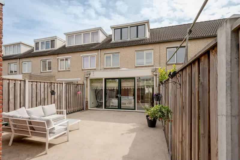 Ruime Eengezinswoning te koop in Almere Muziekwijk