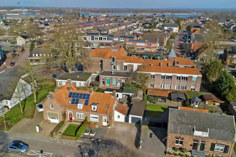 Gerenoveerde woning te Millingen aan de Rijn met uitbouw en bijgebouw