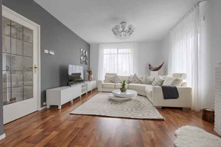 Gemeubileerd Appartement 110m2 Voorburg 3 Slaapkamers 2 Badkamers