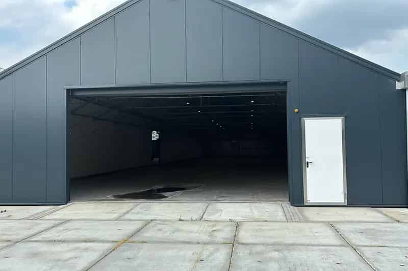 Bedrijfshal De Kwakel 12136m2 te huur