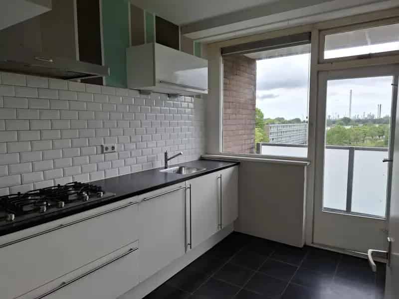 Ruim 4 Kamer Appartement Hoogvliet 2 Balkons Parkzicht