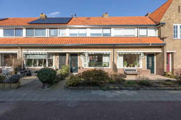 Jaren 30 Eengezinswoning Sneek 4 slaapkamers Nabij Centrum