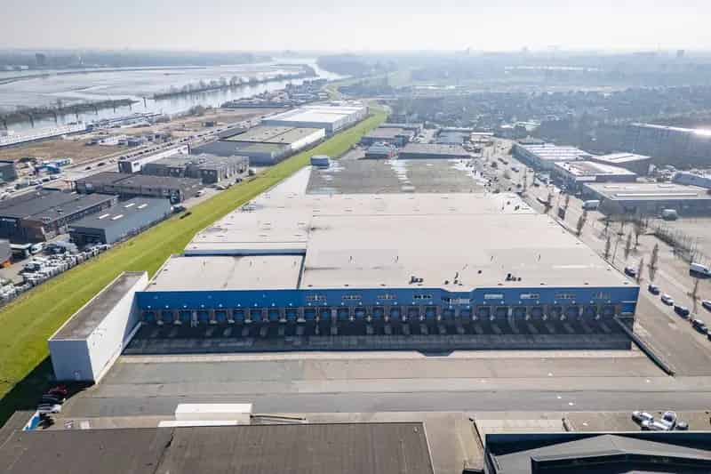 Bedrijfshal te Huur Hendrik-Ido-Ambacht