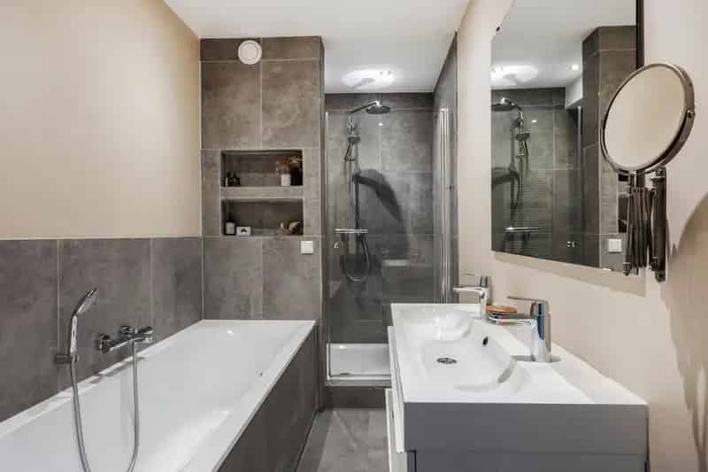 Ruime 5-kamer woning te Voorburg met dakterras
