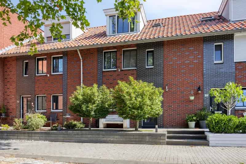 Huis te koop: Mambo 21 2152 SW Nieuw-Vennep | Funda