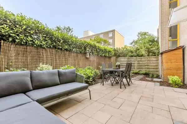 Luxe Benedenwoning Buitenveldert: Royale Tuin en Terras