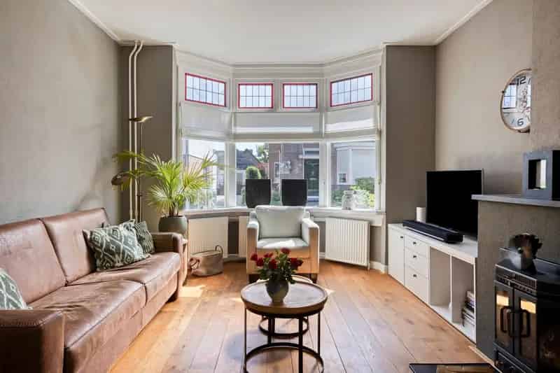 Huis te koop Apollolaan Apeldoorn:  Vrijstaande woning met tuin