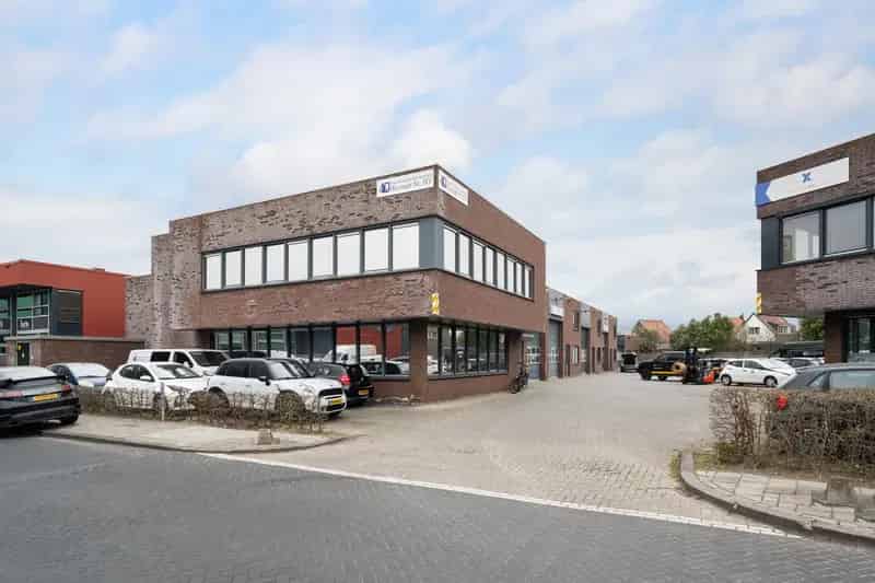 Bedrijfshal Barendrecht te huur