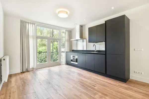 2 Slaapkamer Appartement Baarsjesbuurt 77m2