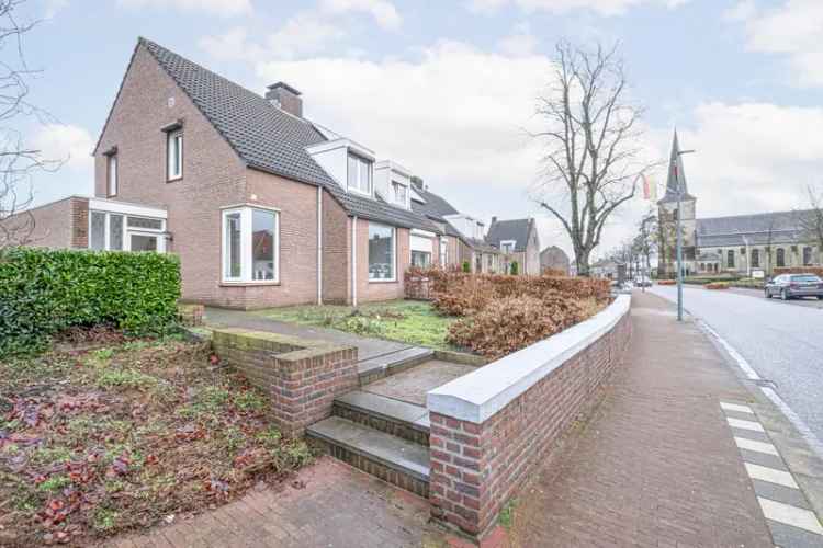 Moderne Halfvrijstaande Woning Posterholt 3 slaapkamers Garage Carport