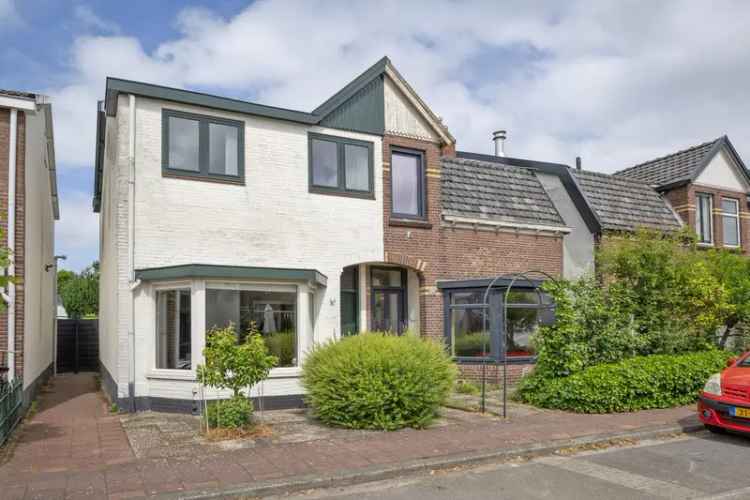 2-onder-1-kap woning Bussum 98m2 2 slaapkamers grote schuur zonnige tuin