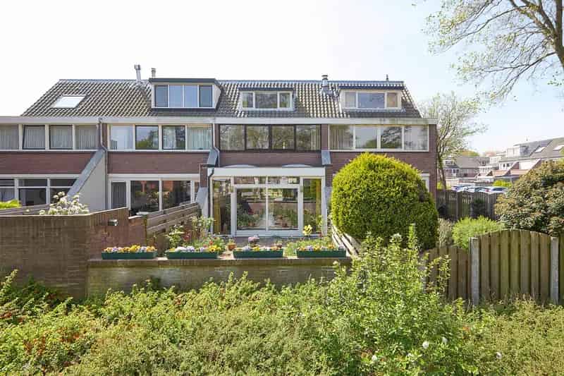Ruime gezinswoning Rijnsoever nabij strand