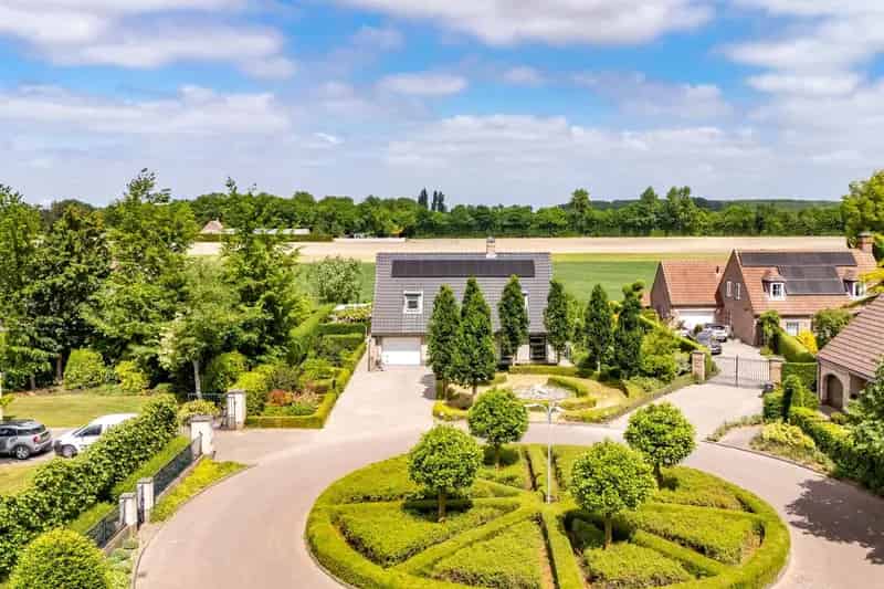 Luxe Villa 5 Slaapkamers  2 Badkamers  Uitzicht Landerijen