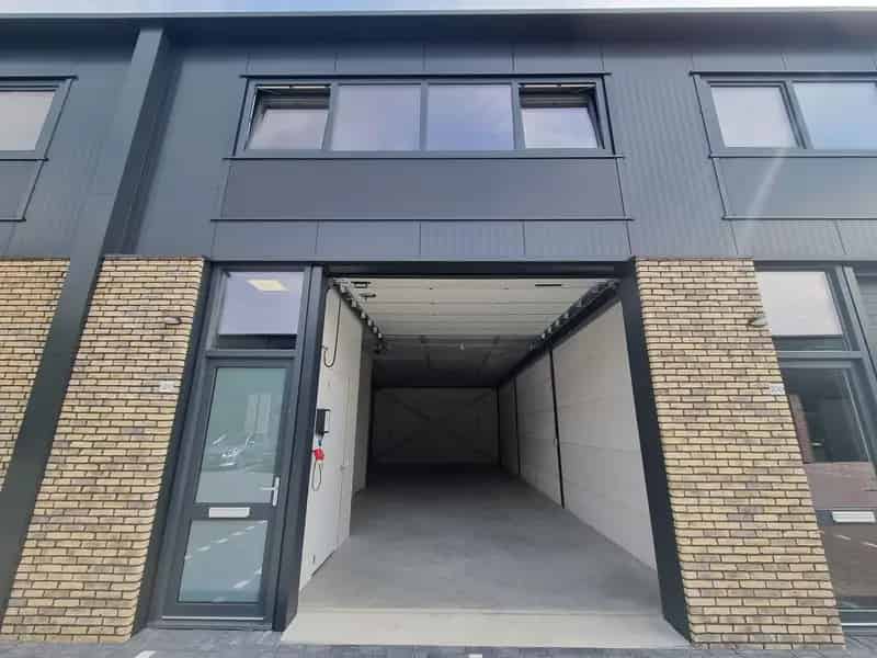 Bedrijfshal te huur Waddinxveen 210m² Businesspark A12