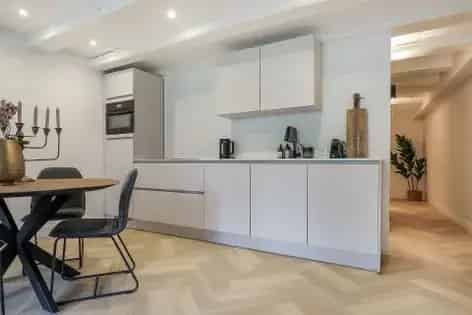 3 Kamer Appartement Amsterdam Centrum 100m2 Luxe gerenoveerd