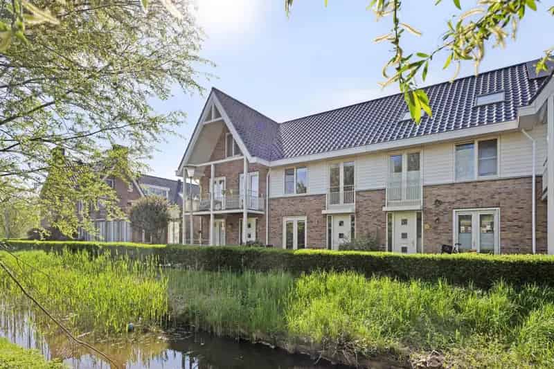 Gezinswoning Veersemeerstraat 4 slaapkamers 2 parkeerplaatsen