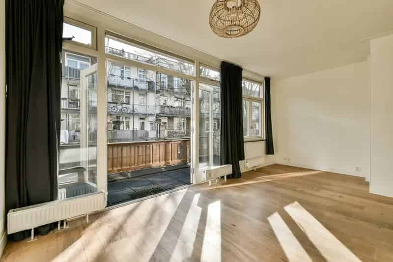 Studio Amsterdam De Baarsjes 28m2 Eigen Grond