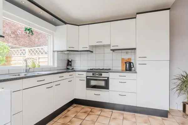 Eengezinswoning Best Nabij Centrum 3 slaapkamers Garage