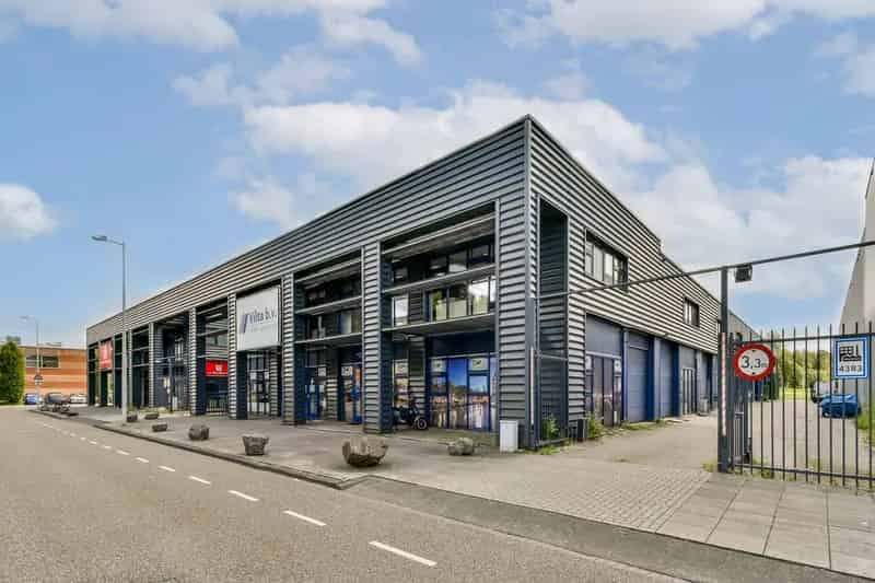 Kantoorruimte Amsterdam Sloterdijk te koop 230m2