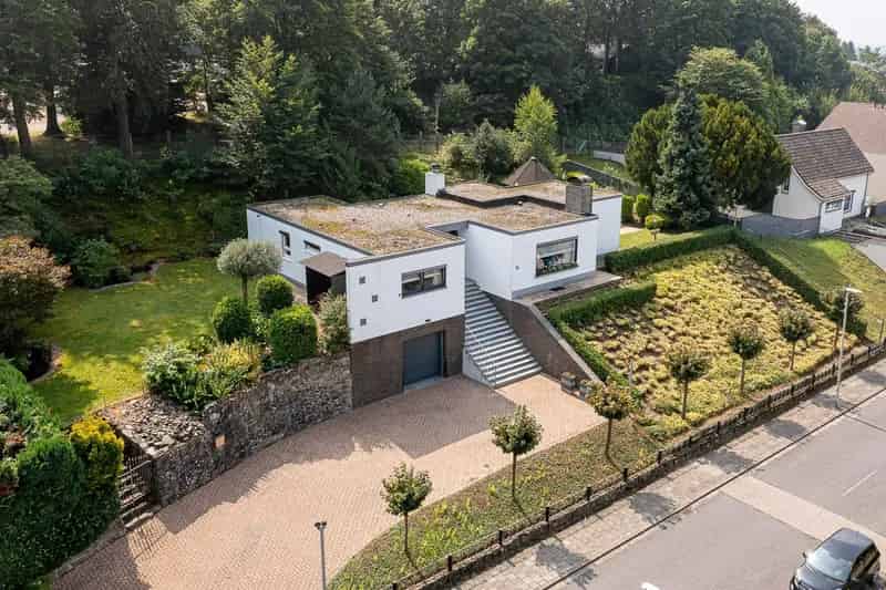 Vrijstaande Bungalow Heerlerheide Dubbele Garage Tuin Souterrain