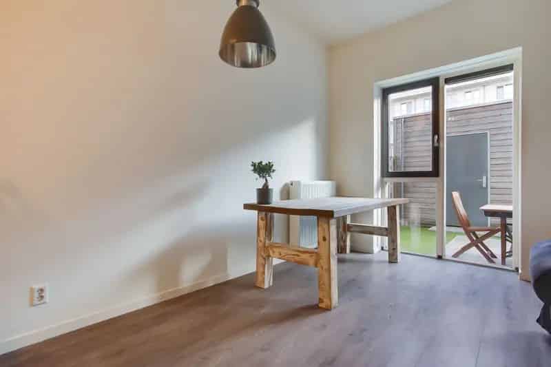 Appartement te huur Almere Poort 1 slaapkamer tuin berging parkeerplaats