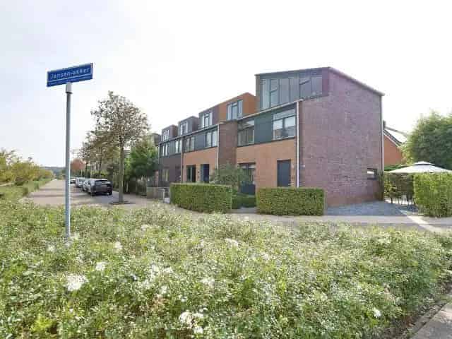 Moderne 5-kamer Hoekwoning te Koop Barendrecht