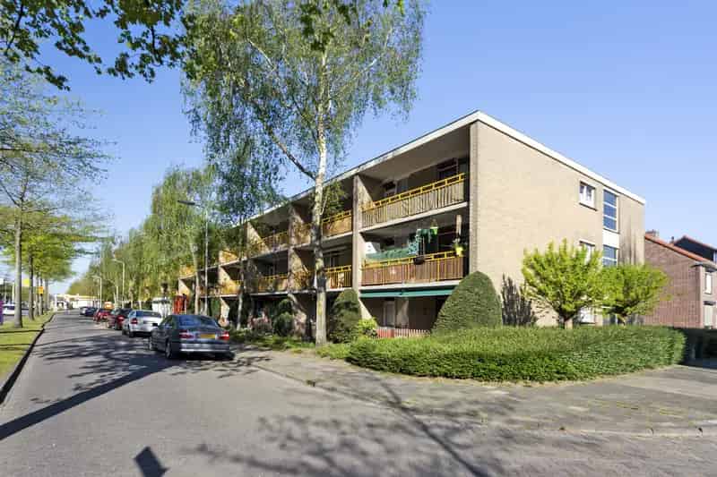 Appartement met balkon Renovatie Mei
