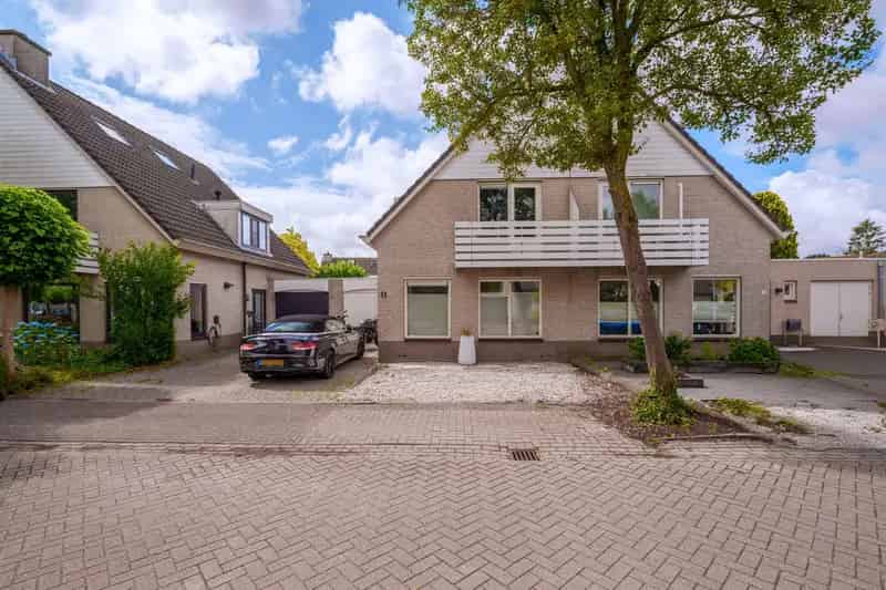 Ruime Familiewoning met Tuin op het Zuiden te Engelen