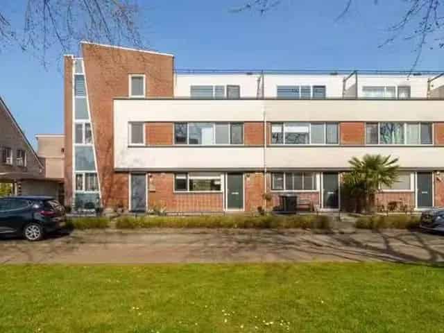 Huis te koop Almere: Hoekwoning 87m² 3 slaapkamers