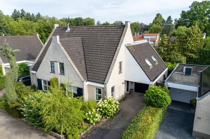 Ruime 5 Slaapkamer 2 Onder 1 Kapwoning Maarsbergen