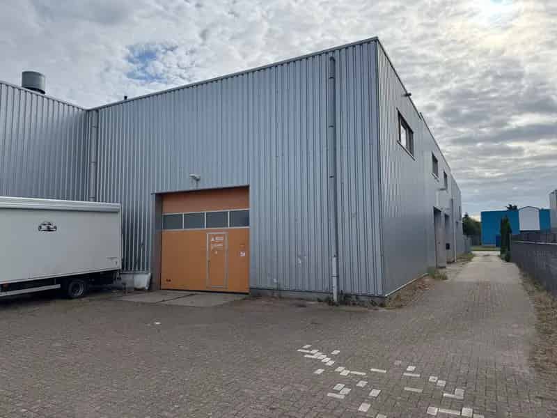 Bedrijfshal Enkhuizen | Zoek bedrijfshallen te koop: De Trompet 22-j 1601 MK Enkhuizen 