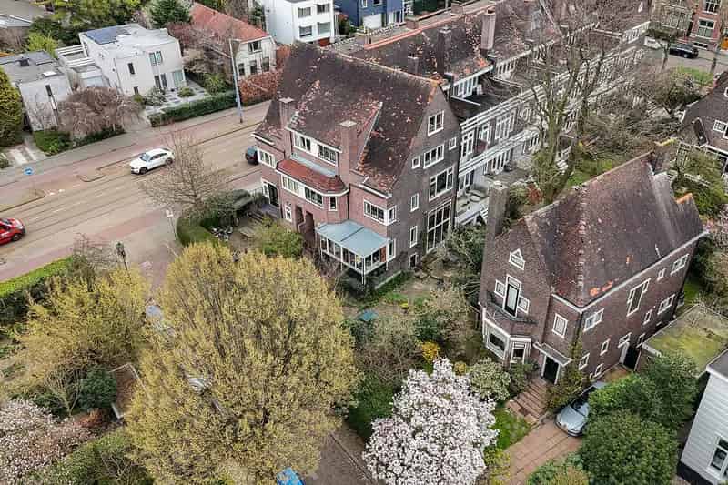 Huis te koop Kralingen 6 slaapkamers grote tuin