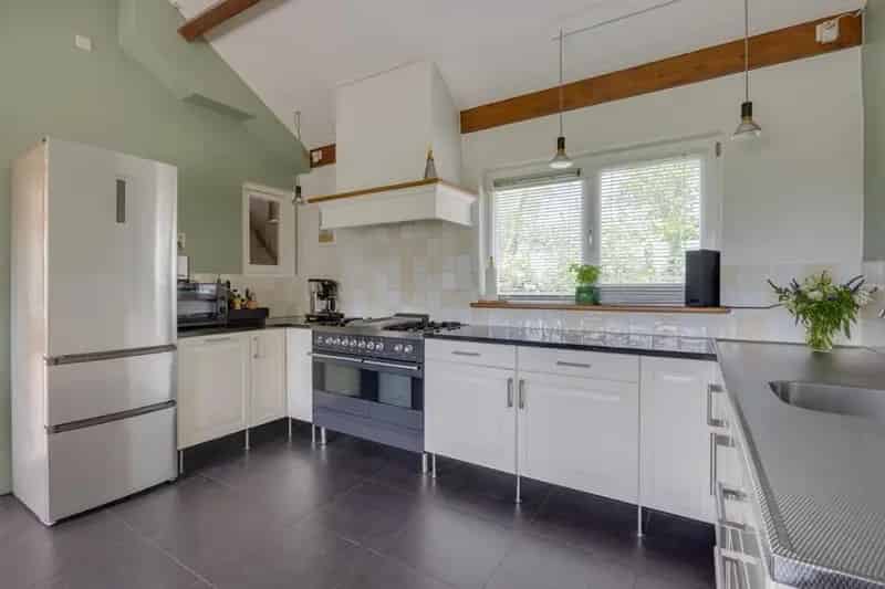 Landelijke woning met gastenverblijf en B&B potentieel te Laren