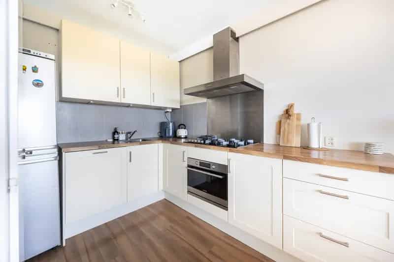 Appartement te Koop Leidschendam: Lichtrijk 2-Kamer Appartement met Uitzicht