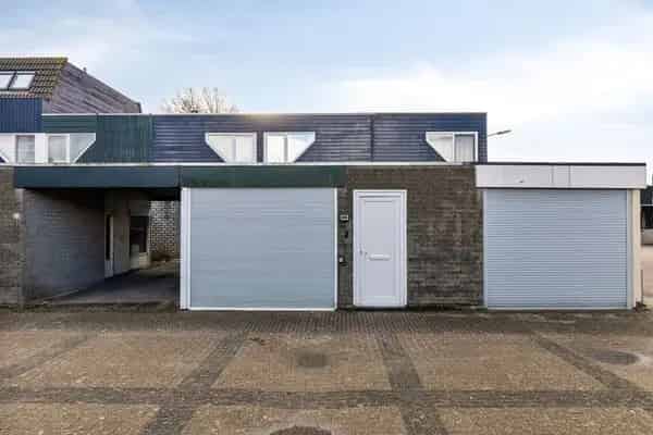 Tussenwoning Middelburg starters gezinnen carport moderne keuken tuin