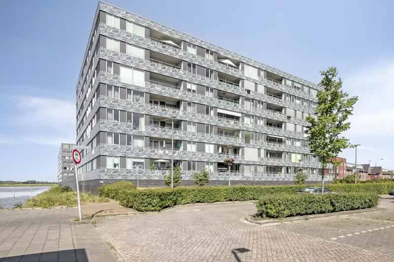 Ruim appartement met havenzicht Alblasserdam