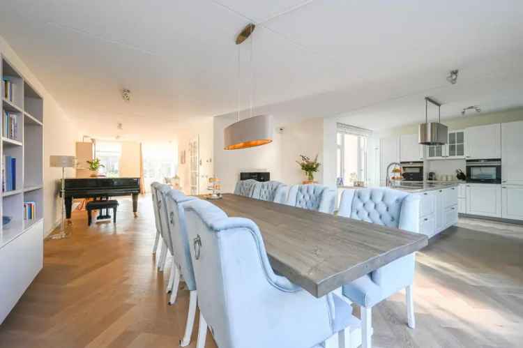 Luxe 5 Slaapkamer 2 Badkamer Twee Onder Een Kapwoning Vroondaal