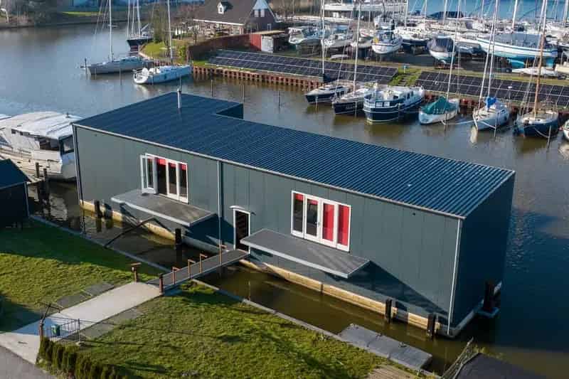 Moderne Woonark te Koop Lelystad