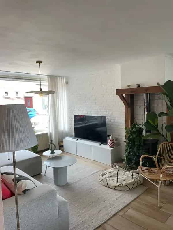 Te Huur: Nette Tussenwoning Tilburg Dr Leijdsstraat 3 slaapkamers