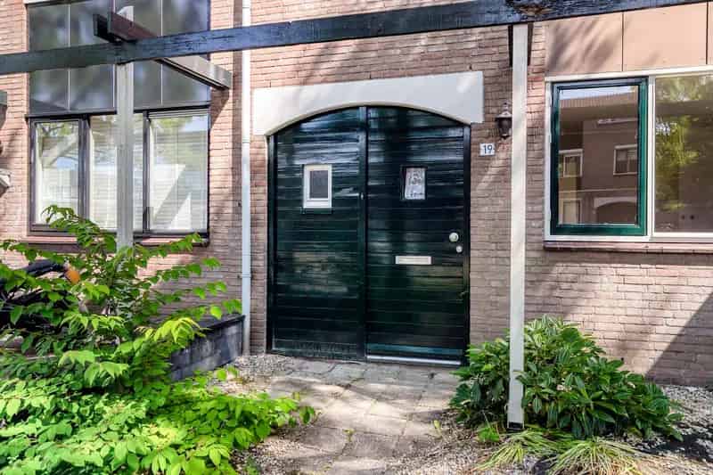 Tussenwoning Breda 3 slaapkamers starters woning tuin zuidoosten