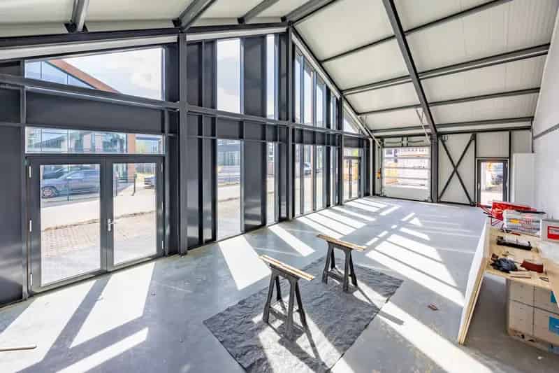 Bedrijfsunit te huur Rijswijk 115m² A4 A12 A13