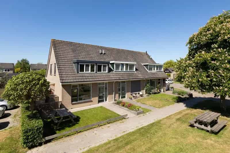 Ruime gezinswoning Witmarsum 4 slaapkamers 2 dakkapellen