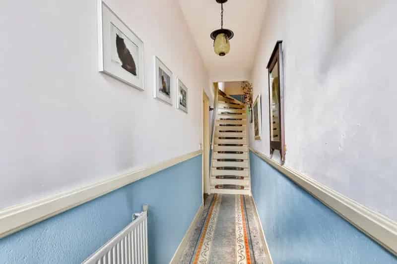 Huis te koop Oosterbeek: Charmante woning met garage en tuin