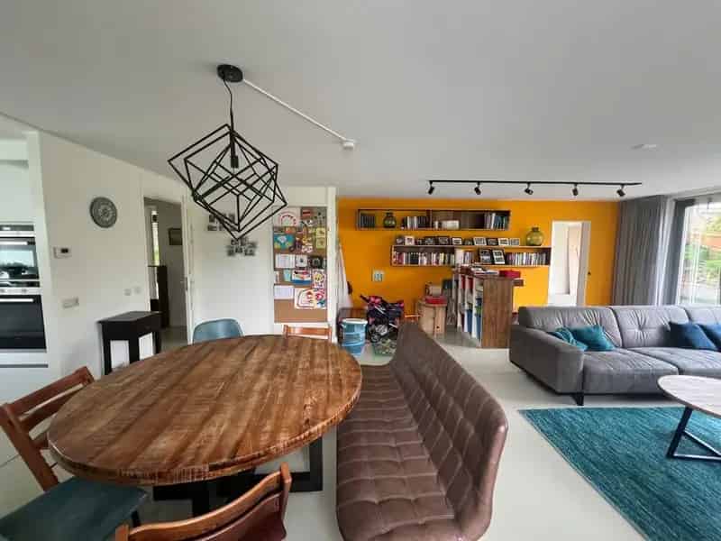 Ruime 5 Slaapkamers Vrijstaande Woning Nijmegen Noord  Tijdelijk te Huur