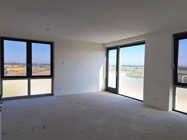 3 Kamer Appartement 77m2 te Huur  2 Slaapkamers Instapklaar