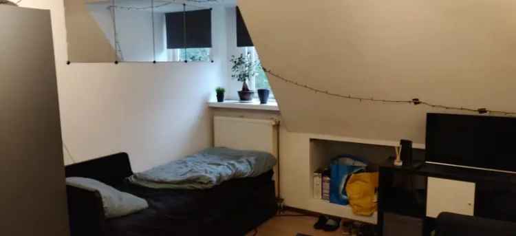 Furnished room in studenthouse